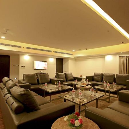 Goutham Grand Hotel Tenali Exterior foto
