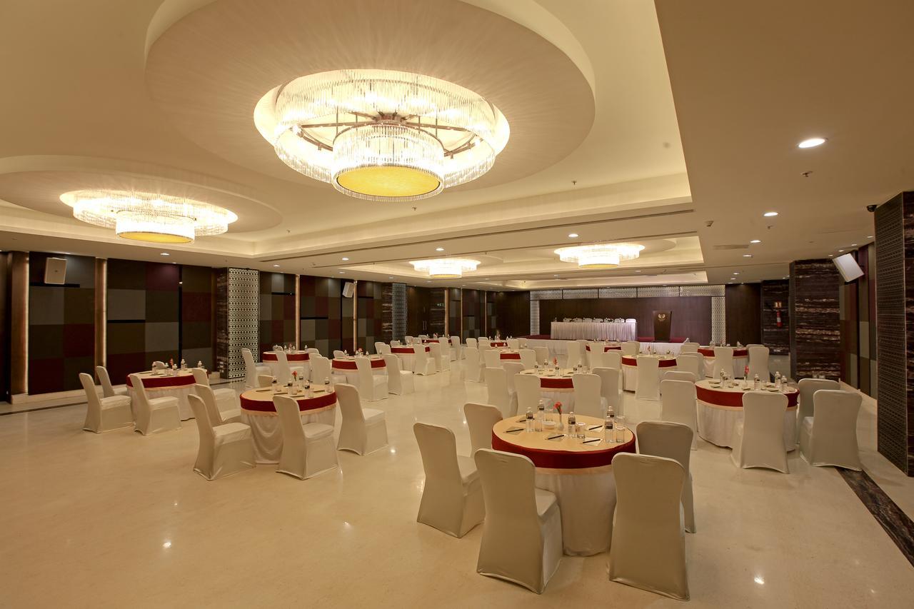 Goutham Grand Hotel Tenali Exterior foto