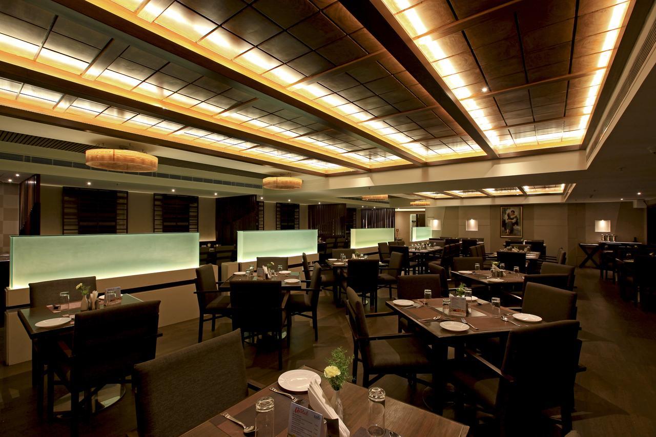 Goutham Grand Hotel Tenali Exterior foto