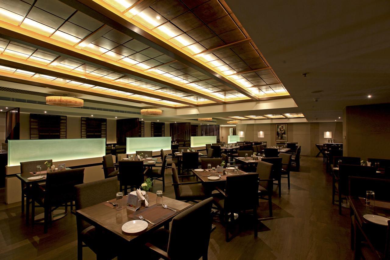 Goutham Grand Hotel Tenali Exterior foto